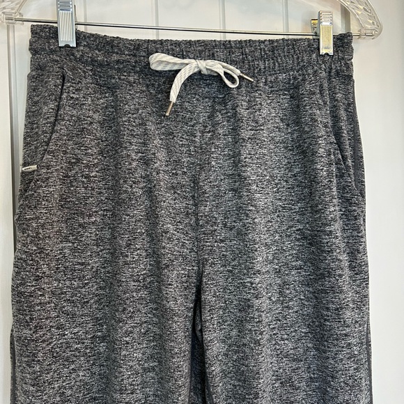 Men's Vuori Ponto Performance Heathered Gray Joggers Pants Size Medium - Picture 4 of 9